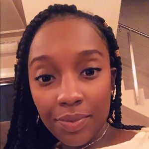 Meet your Posher, Atta